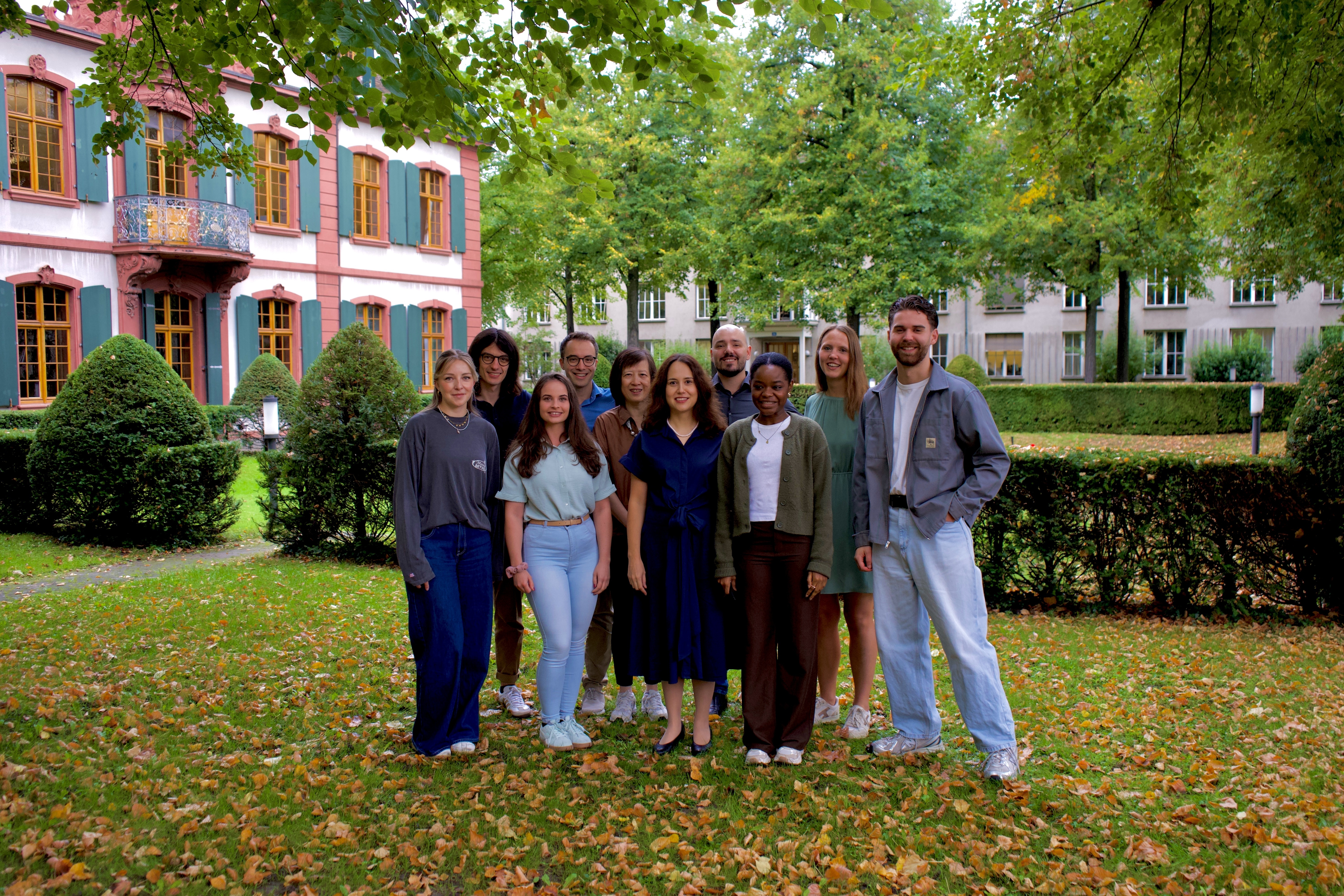 The Apostolova lab team