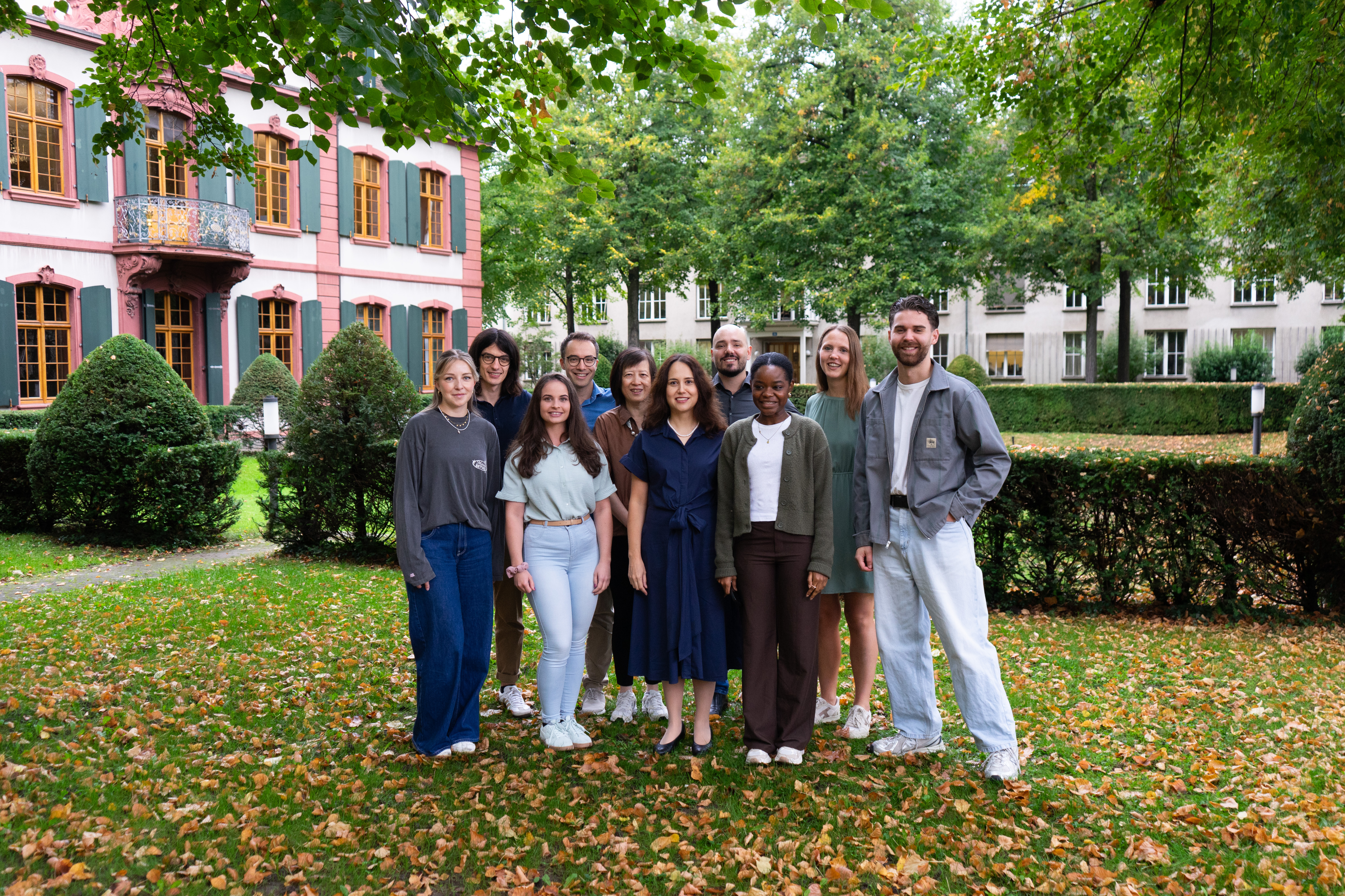 The Apostolova lab team